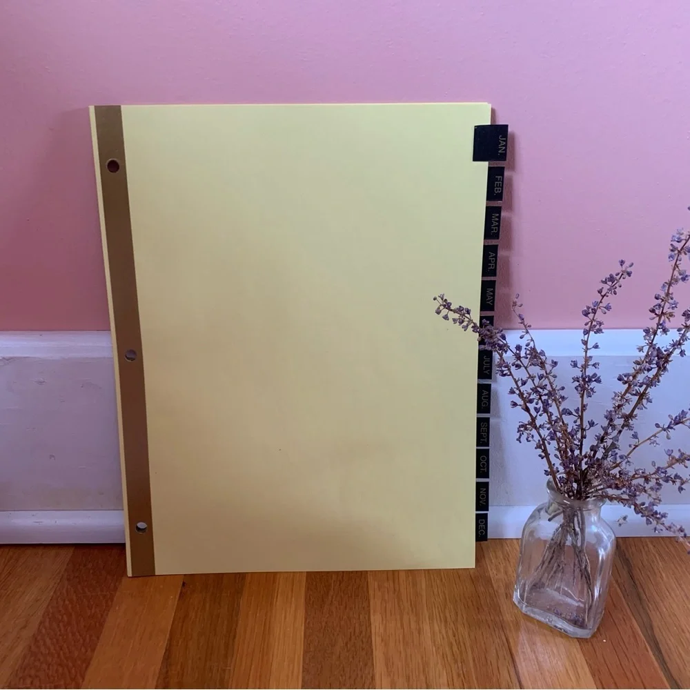 Avery Dennison Index Divider 12 Month Yellow Gold Stamped Black Leather Tabs